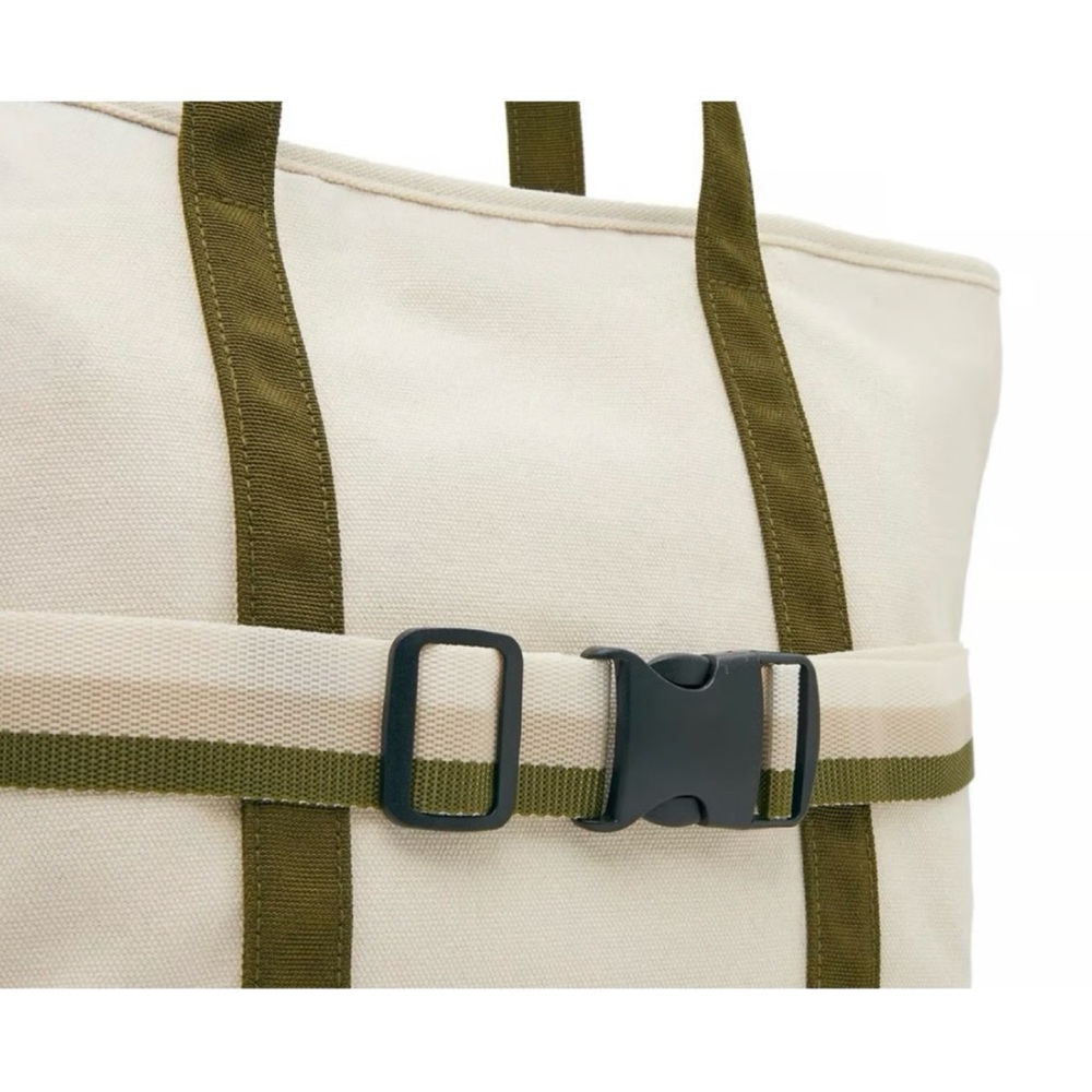 DSW • Ivory/Green Canvas Travel Tote Bag - Picture 5 of 16